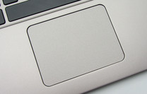 Acer verbaut ein Clickpad.