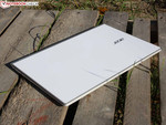 Das Chassis ist komplett flach (Magnesium).
