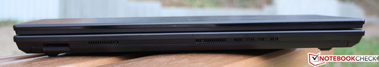 Frontseite: SD/MMC/MS/MS Pro Kartenleser