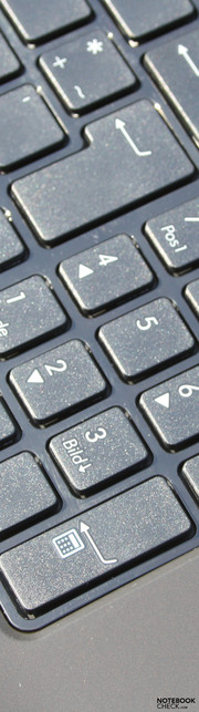 Asus K72JK-TY001V: Freistehende Tasten