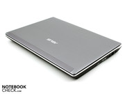 Acht Stunden Laufzeit? Zuerst waren wir skeptisch, denn in dem Silberling arbeitet ein Intel Core i5-430M nebst Nvidia Geforce 310M Grafik.