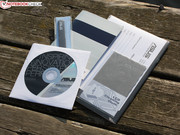 Kein Recovery-, sondern eine Treiber- und Tools-DVD liegt im Karton.