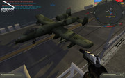 Im angesagten BF2-Mod "AIX" kann man es am C7000 mit voller Grafikpracht so richtig krachen lassen. Die Bildraten reichen locker aus,...