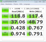Crystal Disk Mark: 118 MB/s Lesen/Schreiben