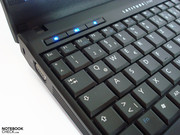 gute Tastatur mit verhältnismäßig großem Tastenfeld