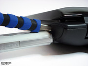 Ungünstig zeigt sich die Anordnung der beiden USB-Ports auf der rechten Seite die bei größeren Erweiterungen für Platzprobleme sorgt...