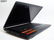Die schmale Optik und das geringe Gewicht sind für ein Notebook dieser Größe ebenfalls sehenswert