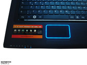 auffälliger Leuchtrahmen lässt sich selbst bei ausgeschaltetem Touchpad das Aufleuchten nicht abgewöhnen
