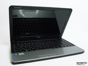 Das Inspiron 13z gehört zu den schlanken Subnotebooks...
