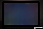 sichtbares Bleeding bei dunklem Hintergrund