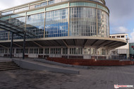 Sony NEX-5R: 16.1 Megapixel (18mm)
