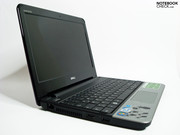 die silberfarbene Handballenablage fühlt sich gut an...