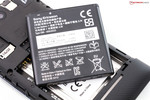 Der austauschbare Li-Ion-Akku bietet 1.500 mAh.