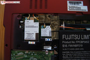 ... wie die UMTS-, und die WLAN-Karte (beide Mini-PCIe), ...
