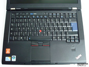 leicht geändertes Tastaturlayout mit vielen Sonderfunktionen