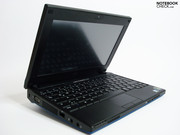 nicht wirklich spiegelfrei zeigt sich das Display mit berührungsempfindlicher Oberfläche
