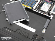 Hier hätte die zweite HDD Platz.