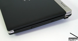 Fujitsu-Siemens Amilo Pro V8210 Schnittstellen