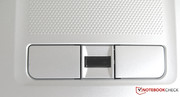 Vor dem Touchpad sind zwei Mausersatztasten angebracht