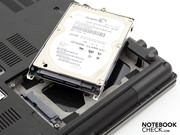 Die 2.5-Zoll SATA HDD (7.200 RPM) kann einfach getauscht werden (Achtung, Recovery Partition).