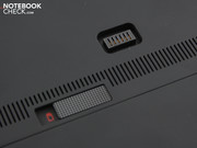 auch die Verbindung für den Akku-Slice ist hier erkennbar (kein Docking-Port!).