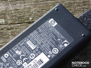 Für seine Leistung von 90 Watt ist es sehr kompakt.