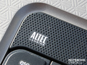 Das schaffen schon eher die Altec Lansing Stereo-Boxen mit ihrem ausgewogenen Klang.