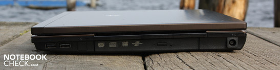 Rechte Seite: 2 x USB 2.0, DVD-Brenner Lightscribe, AC