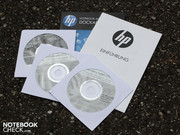 Im Zubehör befindet sich zwar kein Datenträger für das vorinstallierte Windows 7  Professional 32 Bit. Dafür aber für Windows XP Professional, welches als Zweit-OS mitgeliefert wird.