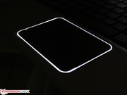 sowie das umrandete Mousepad, unterstrichen (abschaltbar).