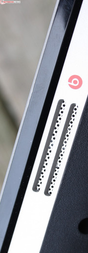 HP Pavilion dv6-6110eg: Starker Klang mit vier Lautsprechern.