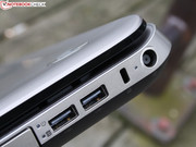 USB 3.0 ist zweimal an Bord, aber kein Bluetooth oder ExpressCard.