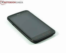 Das HTC One X+ hat das stimmige Design, die gute Haptik und hohe Stabilität...