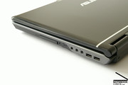 Obwohl das Asus M70V eine ganze Palette an Anschlussoptionen bietet,...