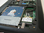 Einfacher Zugang zur HDD von der Unterseite des E125