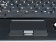 Ein Fingerabdrucksensor und ein integrierter TPM-Chip machen es Datendieben schwer.