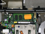 In unserem C7000 stecken bereits 2 GByte DDR2-667-Hauptspeicher drin, maximal kann der Multimedia-Bolide aber 4 GByte vertragen.