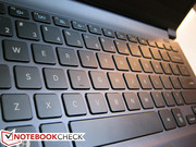 Keine wesentlichen ergonomischen Probleme bei der Chiclet-Tastatur.