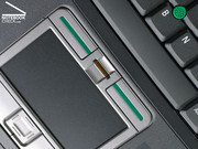 ...Trackpoint (FineTrack) mit zwei Trackpoint-Tasten und ein Fingerabdruckleser vorhanden.