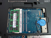 Ein weiterer RAM Slot befindet sich unter der Tastatur