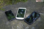 Wir haben uns mit den aktuellen Top-Smartphones ins Freie begeben.