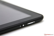 Lautstärkewippe und Rotation-Lock an der Kopfseite des Tablets.