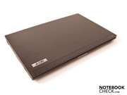 Im geschlossenen Zustand ist das Notebook maximal 3 Zentimeter hoch