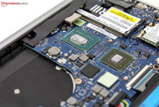 Darunter verbergen sich die CPU (oben) und die Nvidia GPU (unten).