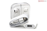 Im Lieferumfang: EarPods (Headset), modulares Netzteil & ein Lightning-Kabel.