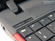 Das Touchpad fällt relativ klein aus und unterstützt keine Multi-Touch-Gesten
