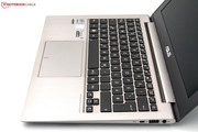 Das großzügige Touchpad lässt keine Wünsche offen.