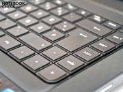 Das großzügige Tastaturlayout kann überzeugen.