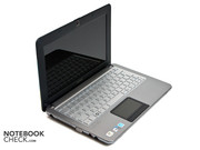 Im Innenraum des Netbooks gibt man sich mit schwarz und silber sehr konservativ.