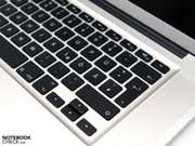 Ein großzügiges Tastatur-Layout, ein angenehmes Tippgefühl und ...